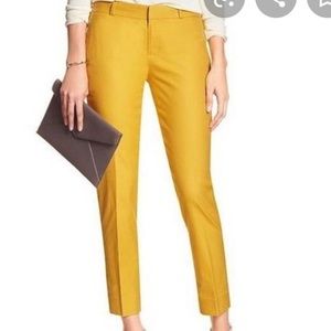 Banana Republic Hampton Fit yellow crop pants